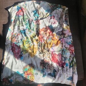 Topshop Floral Cap-Sleeve Blouse - White with Multicolor Flowers